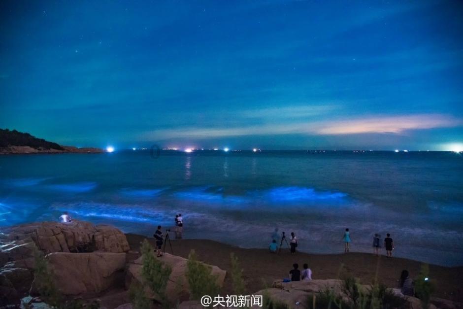 颠覆了我们对电脑的认知:史上首款AI PC笔记本“宇宙宣言”发布